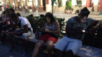 Emprendedores cubanos compran online con Wi-Fi