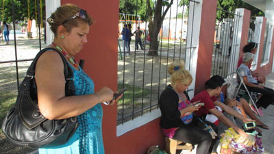 Entran en funcionamiento cuatro nuevas zonas wifi en Cuba