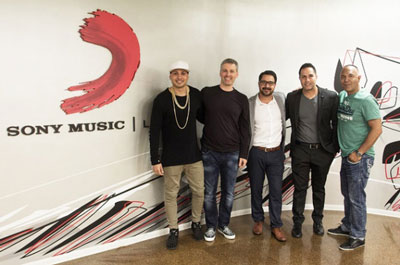 Reguetonero Jacob Forever firma con Sony Music