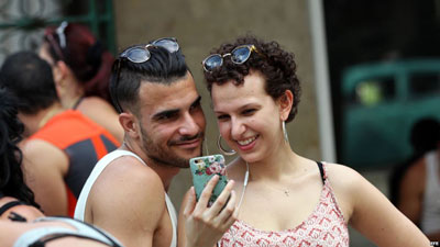 AT&T insiste en abrir negociación de tarifas telefónicas entre EEUU y Cuba